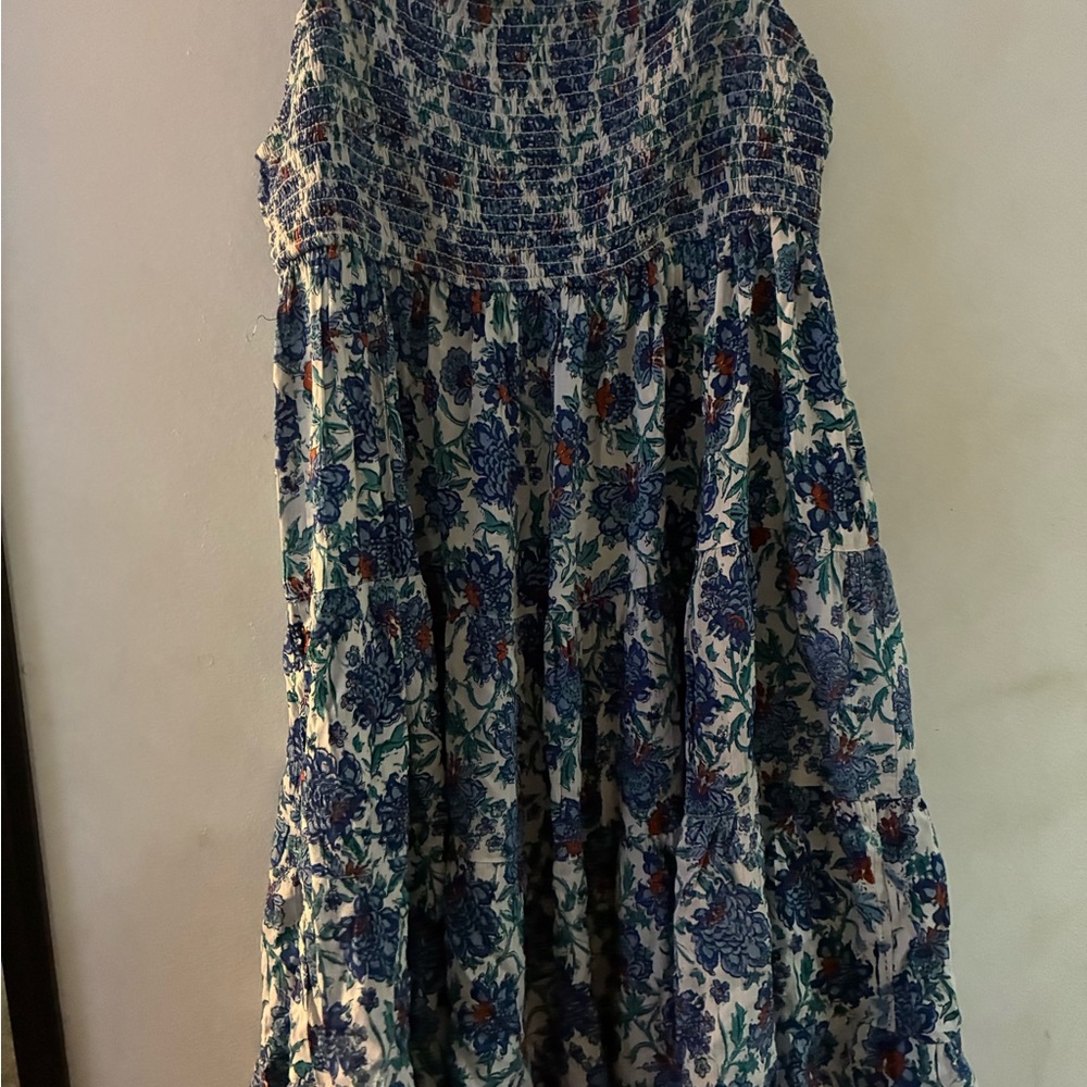 Floral Blue and White Sundress size large - Picture 5 of 5